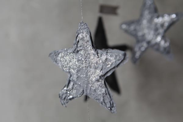 Good Old Friends Papiersternkette Grau - Silber