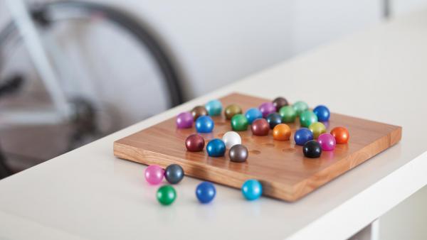 Remember Brettspiel "Solitär"