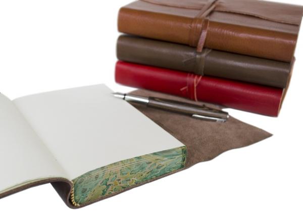 Centralcrafts "Firenze" A5 Lederbuch mit Randbedruck Tuscan