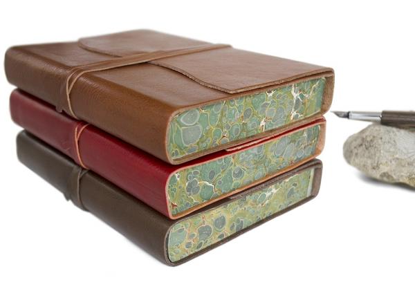 Centralcrafts "Firenze" A5 Lederbuch mit Randbedruck Tuscan